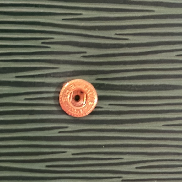 Authentic RARE Louis Vuitton Epi Mallettier Wallet 1990’s Limited Run Collection - Picture 15 of 16